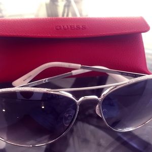 Polarized Guess Sunglasses